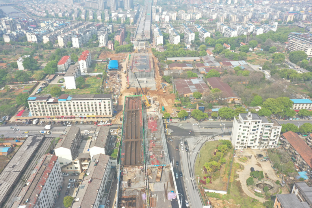 章勇赴南表环高快项目观察疫情防控和施工进度?