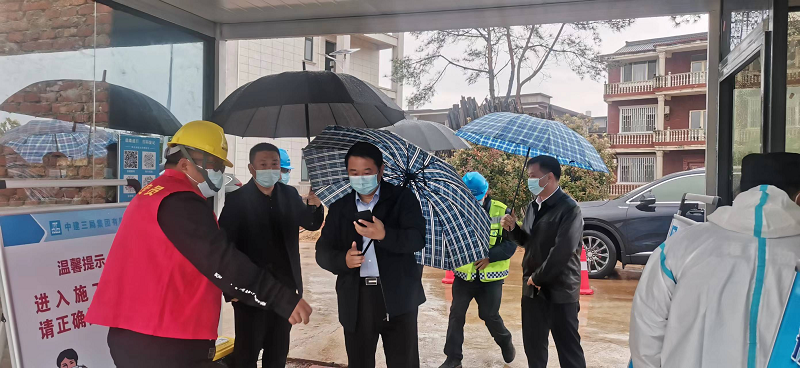 集团公司党委委员、副总经理罗辉赴西二环高快项目查抄疫情防控及项目推动工作